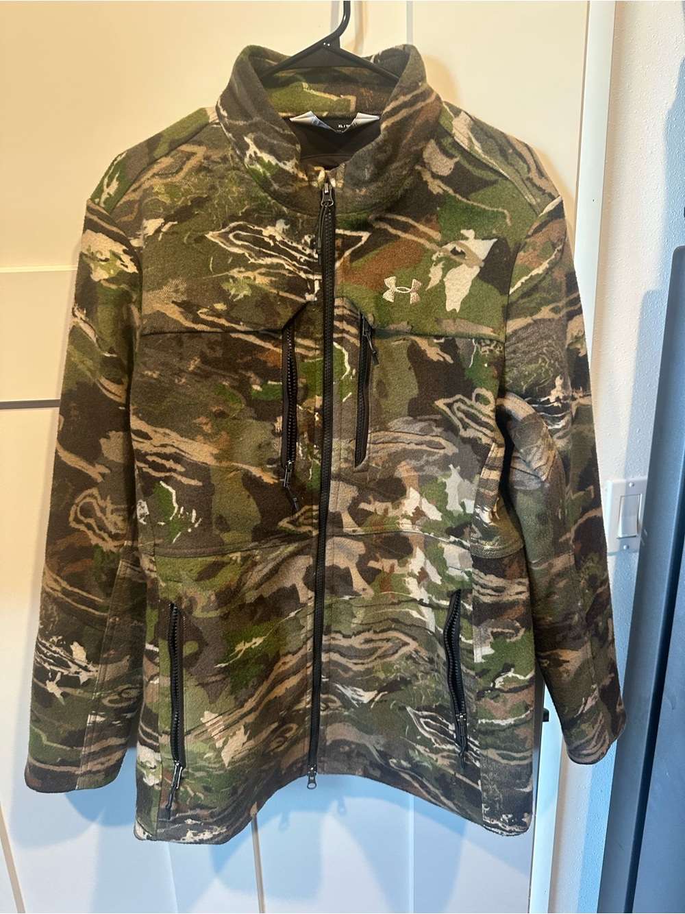 Under Armour women’s Camouflage Fleece Jacket - Green Camo